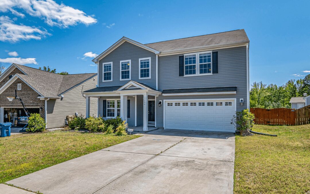 Siding replacement on 2 story home